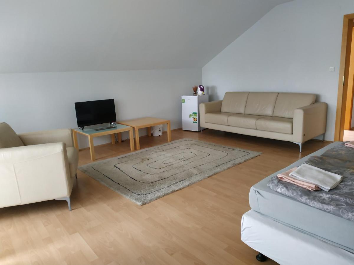 Apartmany Puerto Сенец Экстерьер фото